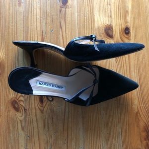 Manolo Blahnik kitten heel slides size 38